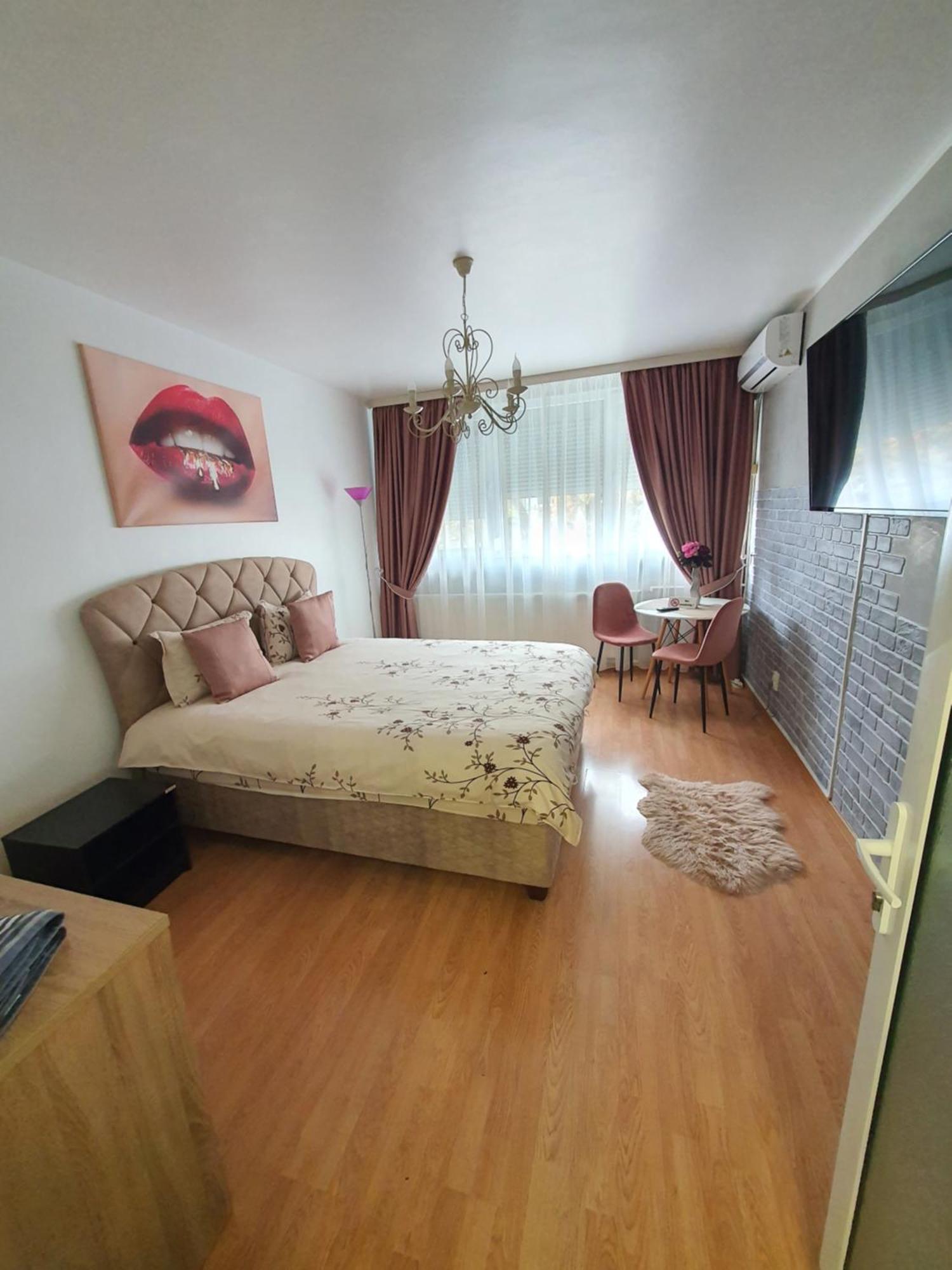 Chic Apartment- Place To Remember Galaţi Exteriör bild
