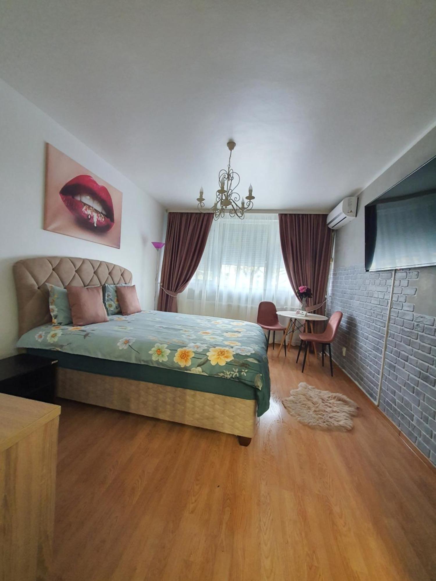 Chic Apartment- Place To Remember Galaţi Exteriör bild