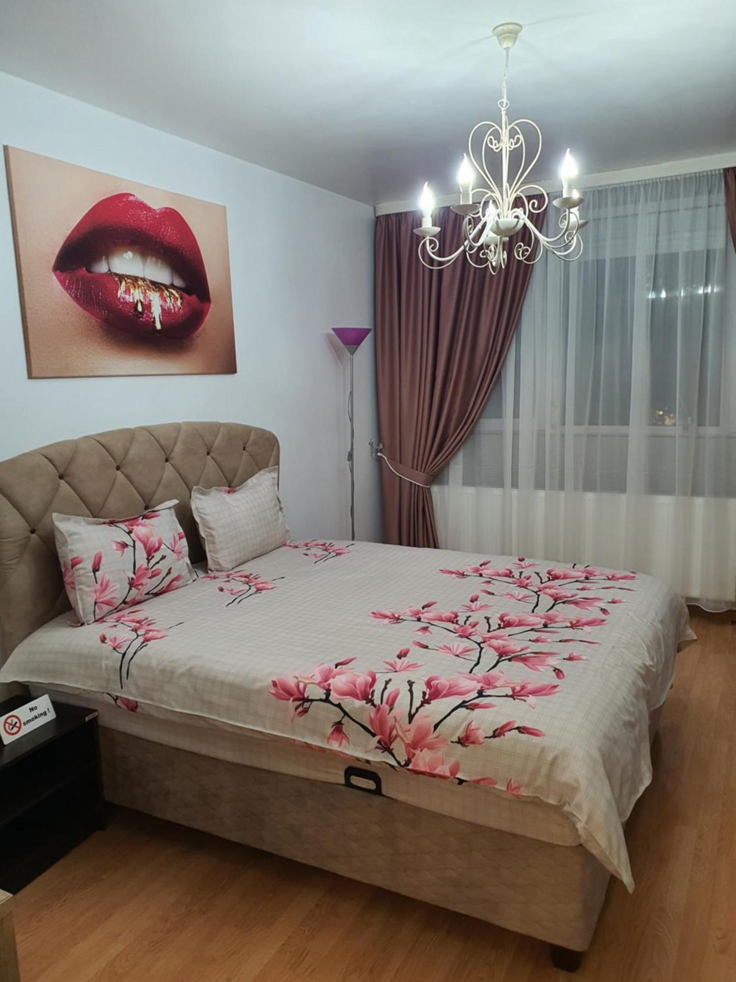 Chic Apartment- Place To Remember Galaţi Exteriör bild