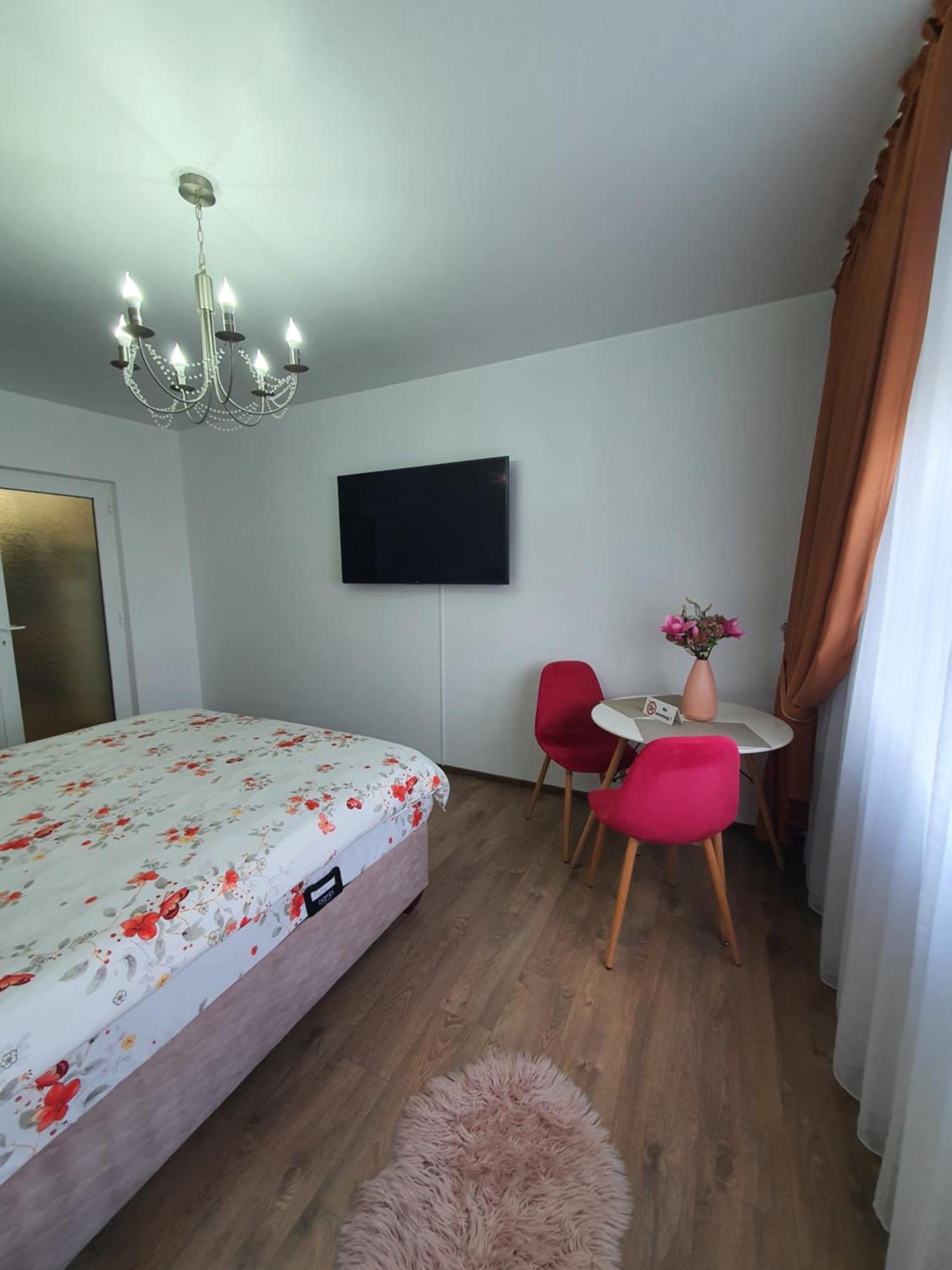 Chic Apartment- Place To Remember Galaţi Exteriör bild