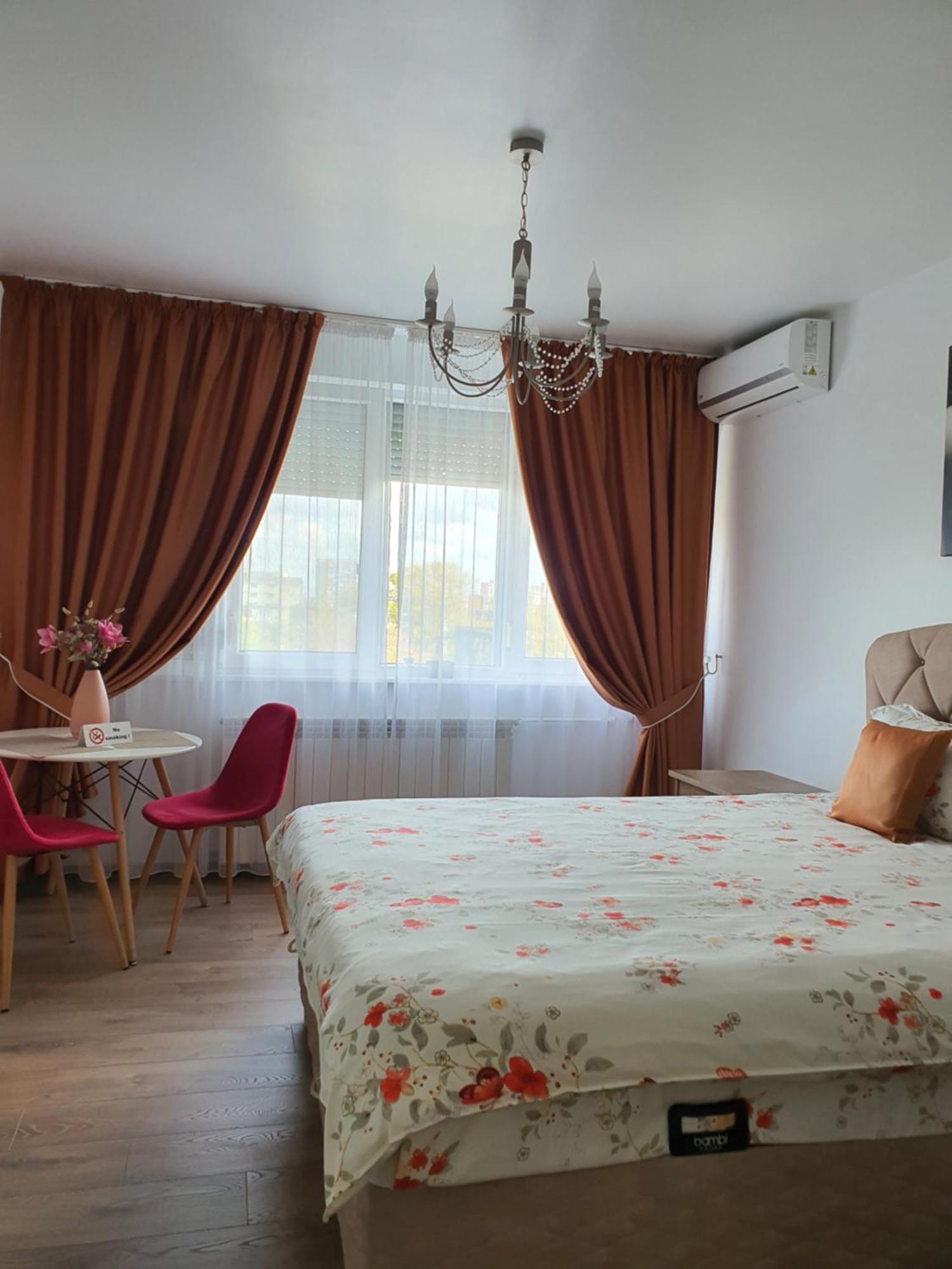 Chic Apartment- Place To Remember Galaţi Exteriör bild