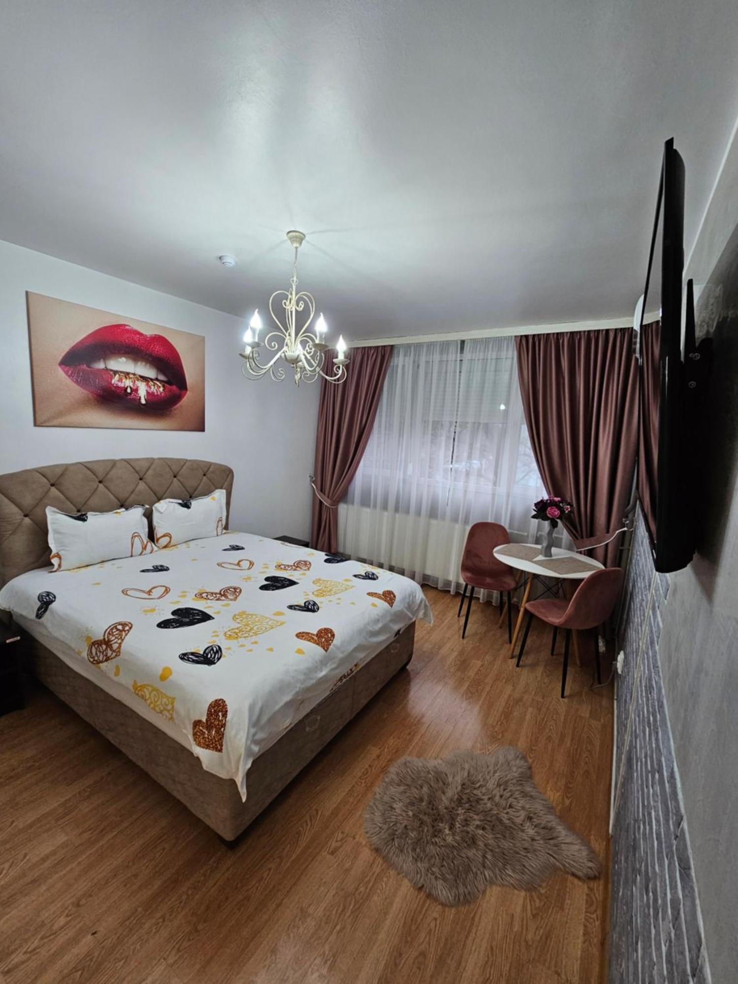 Chic Apartment- Place To Remember Galaţi Exteriör bild