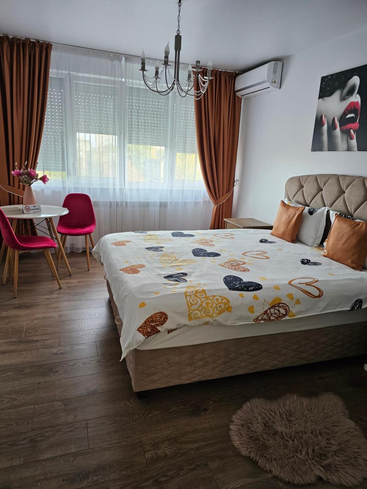 Chic Apartment- Place To Remember Galaţi Exteriör bild